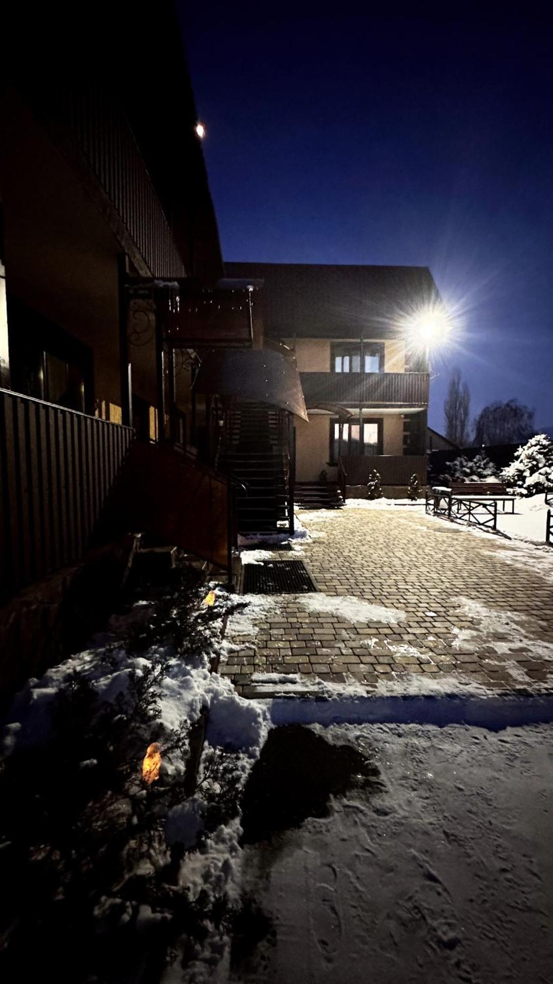 "Гостевой Дом Анны" По Улице Абая, 165 Taldykorgan Exterior foto